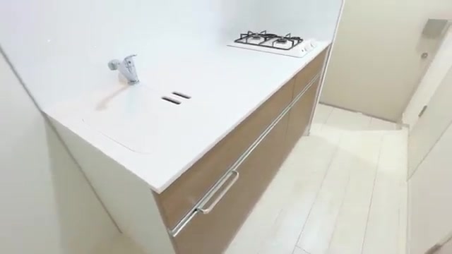 1K賃貸マンション内見の独立キッチン（室内・外観の様子）