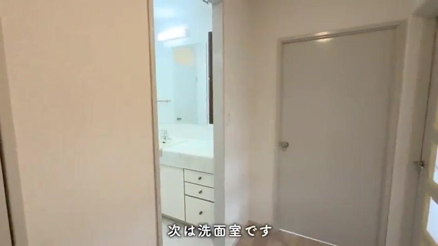 印西市の4LDKの洗面台&トイレ1(室内・外観の様子)