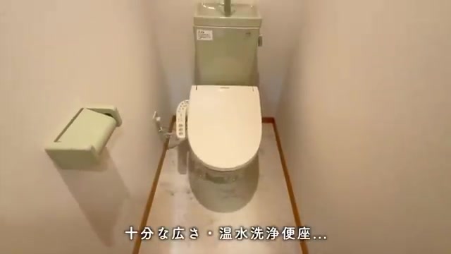 RJR香椎のトイレ（室内・外観の様子）