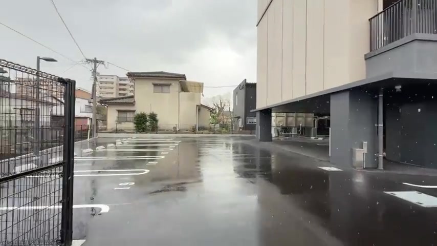 RJRプレシア武雄温泉の駐車場(室内・外観の様子)