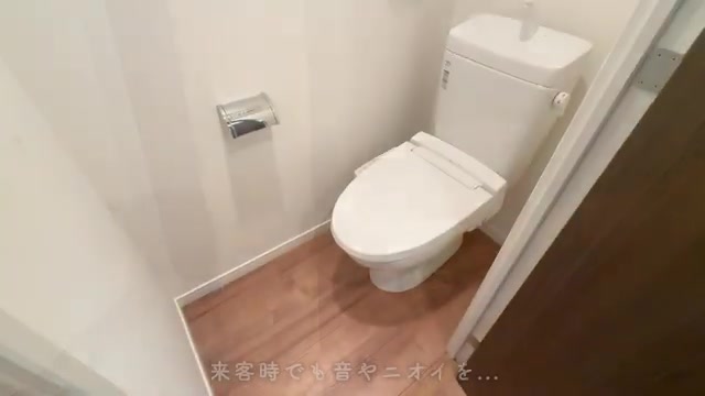 RJRプレシア博多駅前のトイレ（室内・外観の様子）