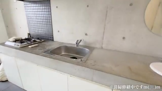 賃貸物件の内見動画のキッチン（室内・外観の様子）