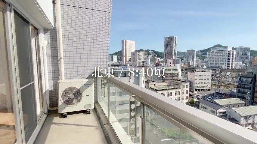 賃貸マンションの内見動画のベランダ（室内・外観の様子）
