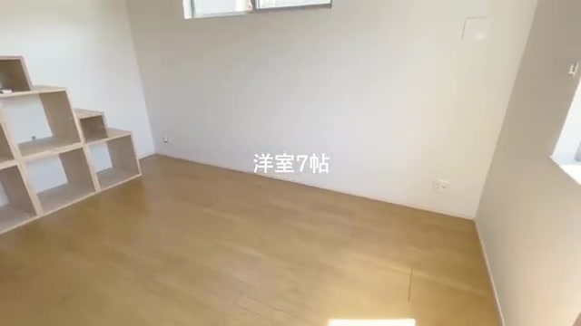 賃貸物件の内見動画のリビング（室内・外観の様子）