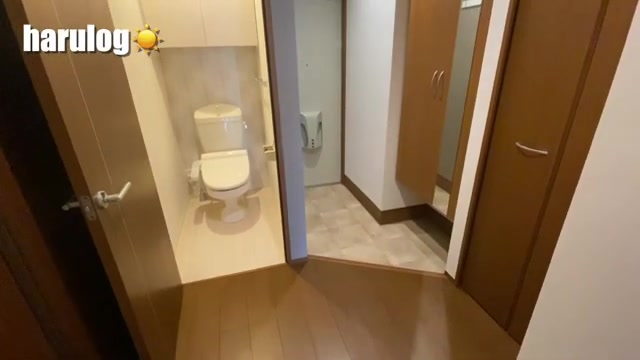 グラシュージャルダンの玄関（室内・外観の様子）