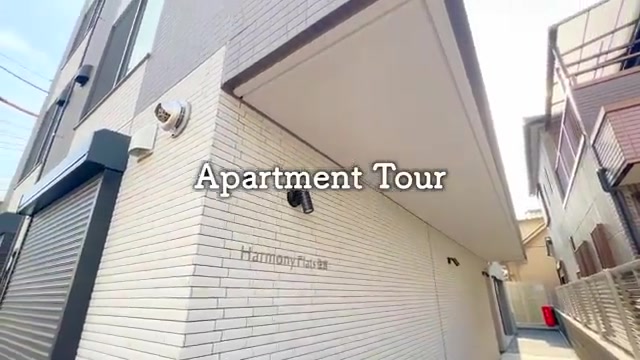 賃貸マンション内見の共用部・エントランス（室内・外観の様子）