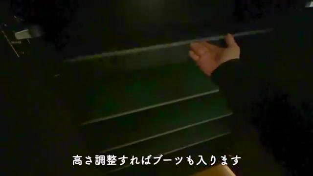 賃貸マンション内見の玄関（室内・外観の様子）