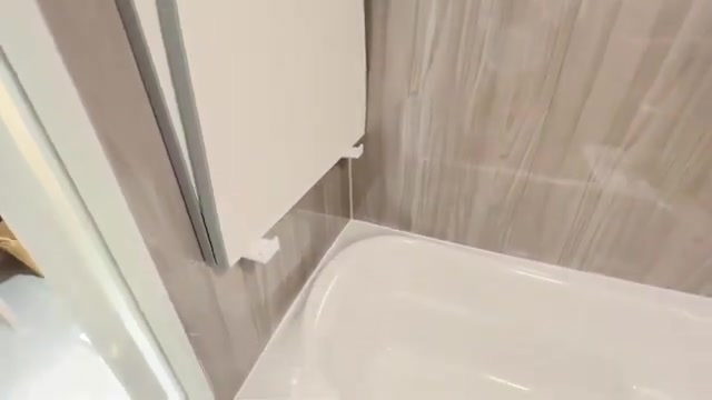 天然素材×リノベーションの浴室（室内・外観の様子）