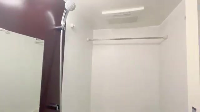賃貸マンション内見の浴室(室内・外観の様子)