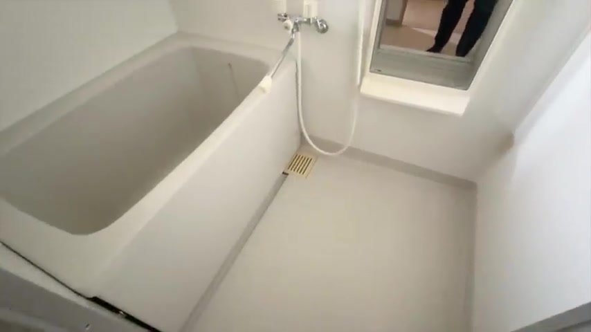 個性的な間取り×螺旋階段のお風呂（室内・外観の様子）