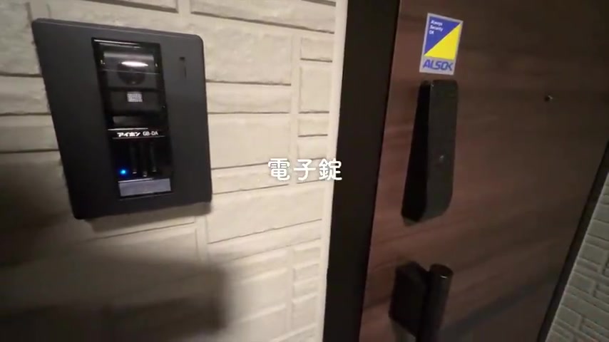 賃貸アパートの内見の玄関（室内・外観の様子）