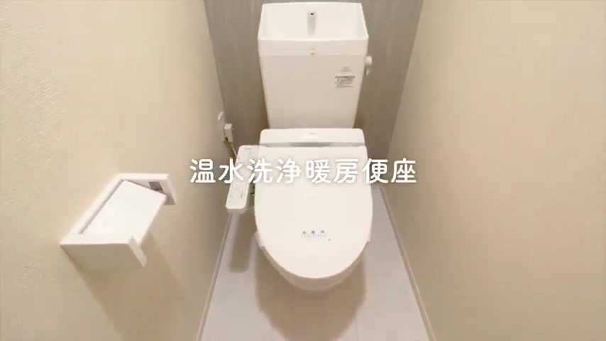 賃貸アパートの内見のトイレ(室内・外観の様子)