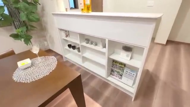 パントリー×高天井×ロフトつきの家のキッチン（室内・外観の様子）
