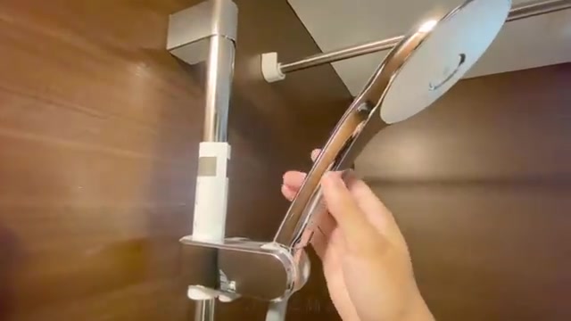 ゾーン断熱×リノベーションの浴室（室内・外観の様子）