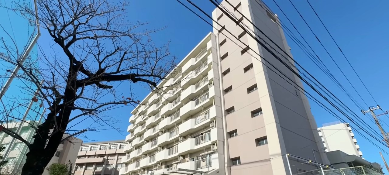 葛飾区南水元の賃貸団地の外観から共有部