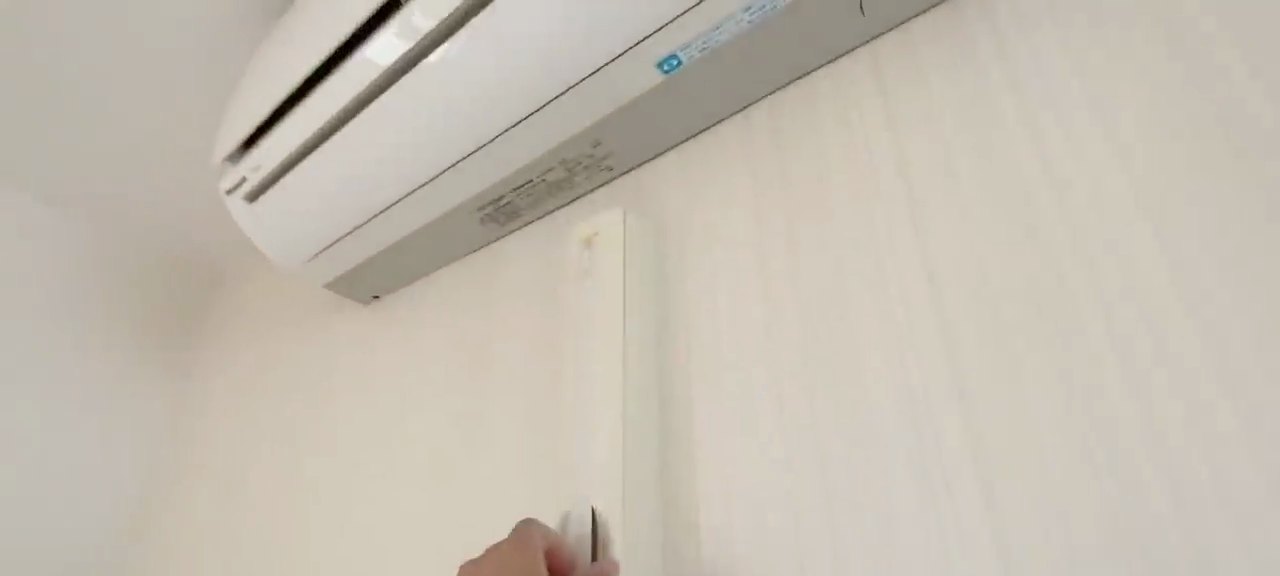 変わった間取りの1LDKの内見動画 7:34の場面