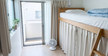 ロフト付きの部屋が暑い｜サーキュレーター1台で熱気を逃がす夏の道具5点