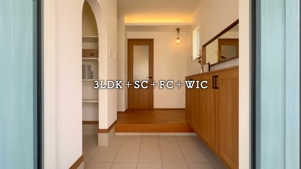 交野・私部西16号地 3LDK+SC+FC+WICの玄関