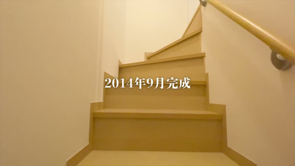 2LDKの階段の手すり
