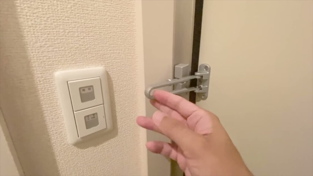 2LDKのドアチェーン
