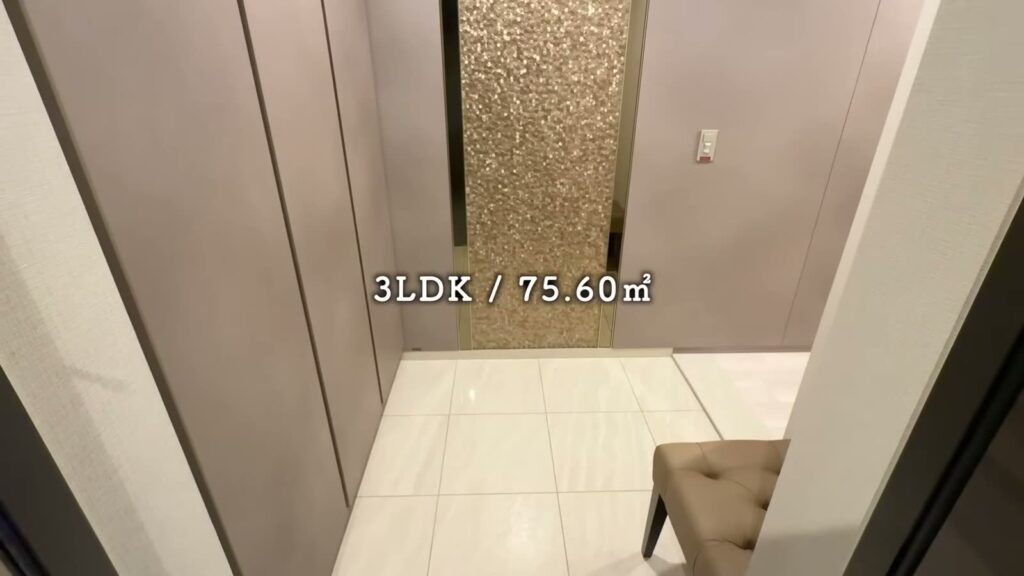 マストスクエア千種神田町 3LDKの玄関