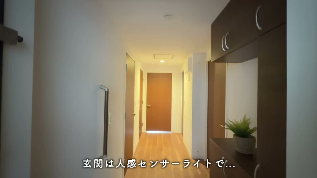 アクアタウン納屋橋 2LDKの玄関から廊下