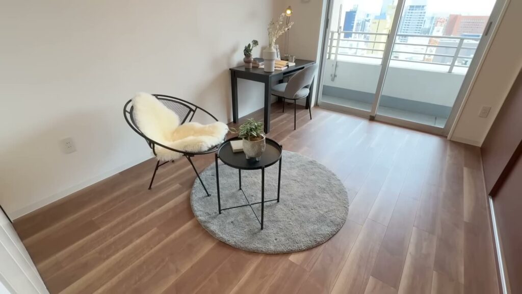アクアタウン納屋橋 2LDKの洋室のバルコニー側