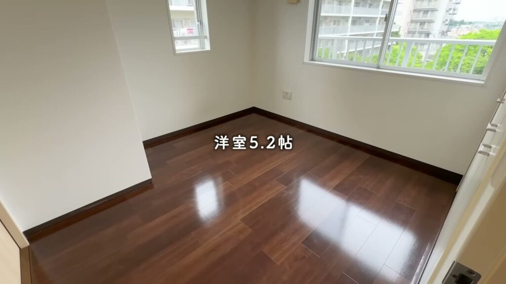 コンフォール上野台 2LDKの洋室5.2帖