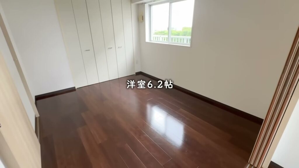 コンフォール上野台 2LDKの洋室6.2帖