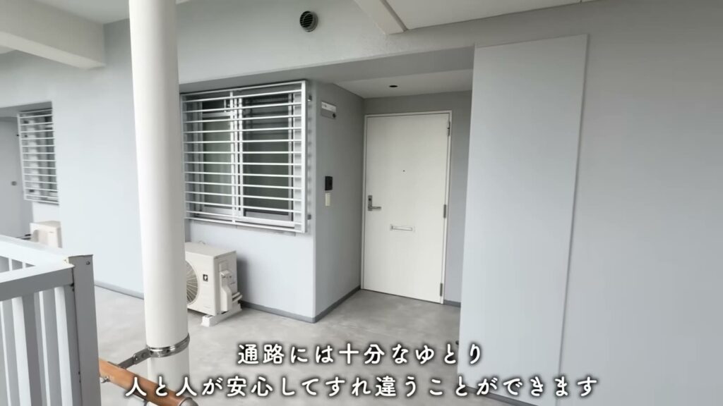 シャレール東豊中 2DKの共用廊下