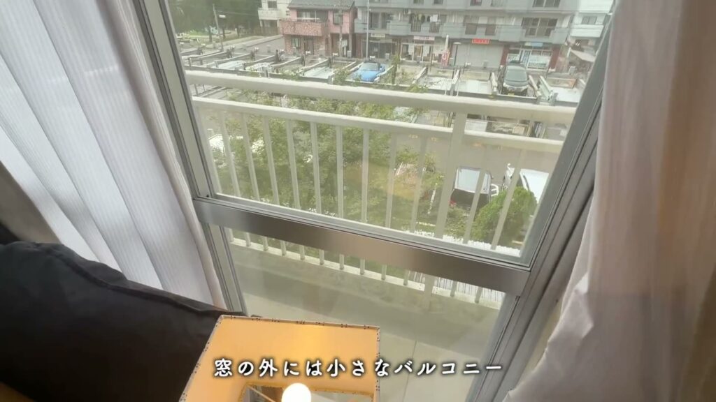 アーバンラフレ志賀 2LDKの洋室の窓