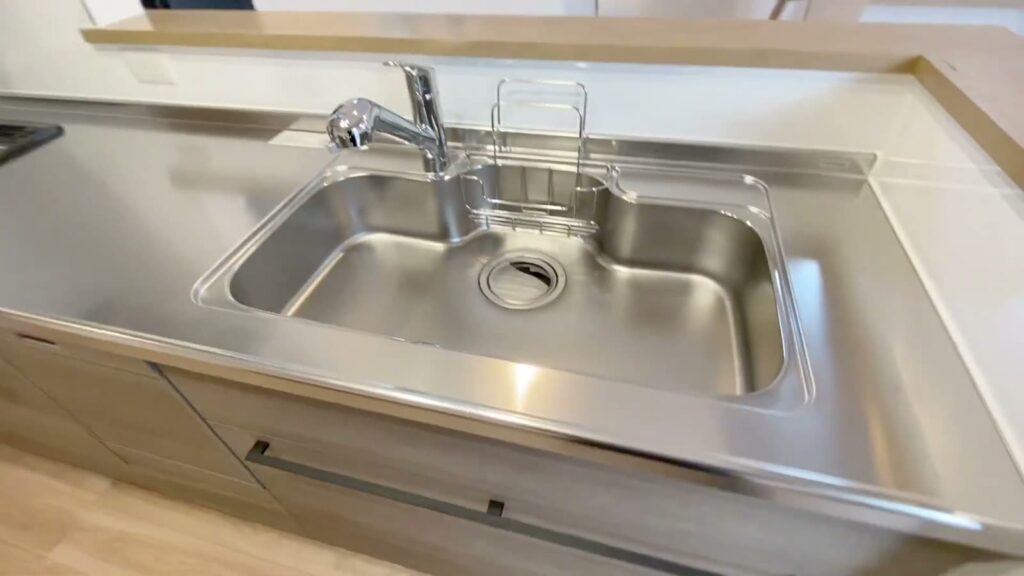 ラフィネフォート寝屋川 葛原新町6号地 3LDKのシンク