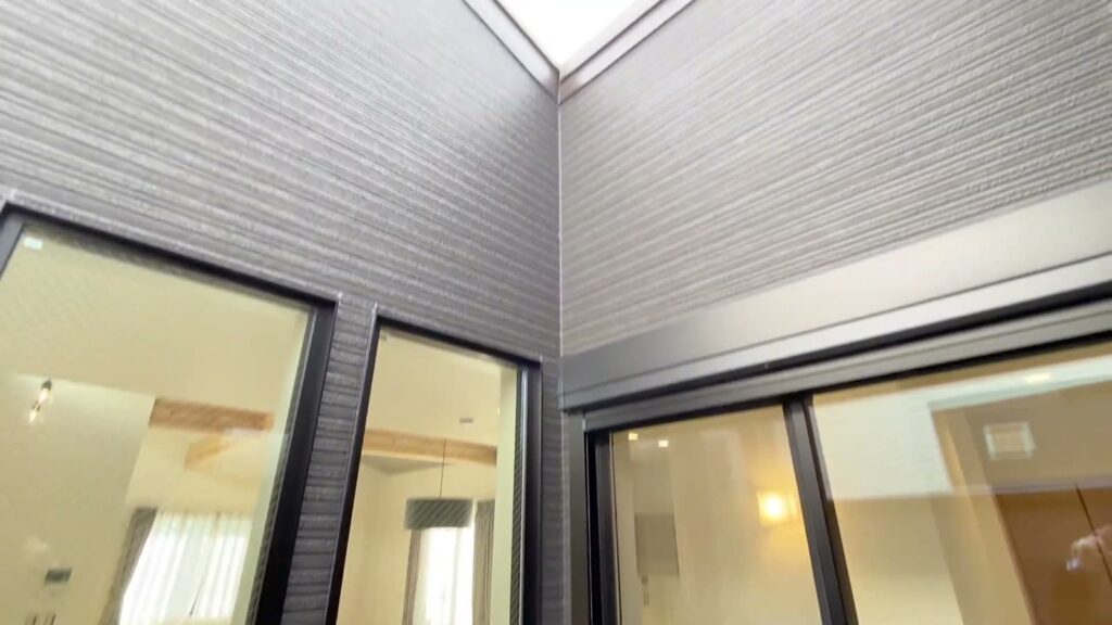 ラフィネフォート寝屋川 葛原新町6号地 3LDKのバルコニー