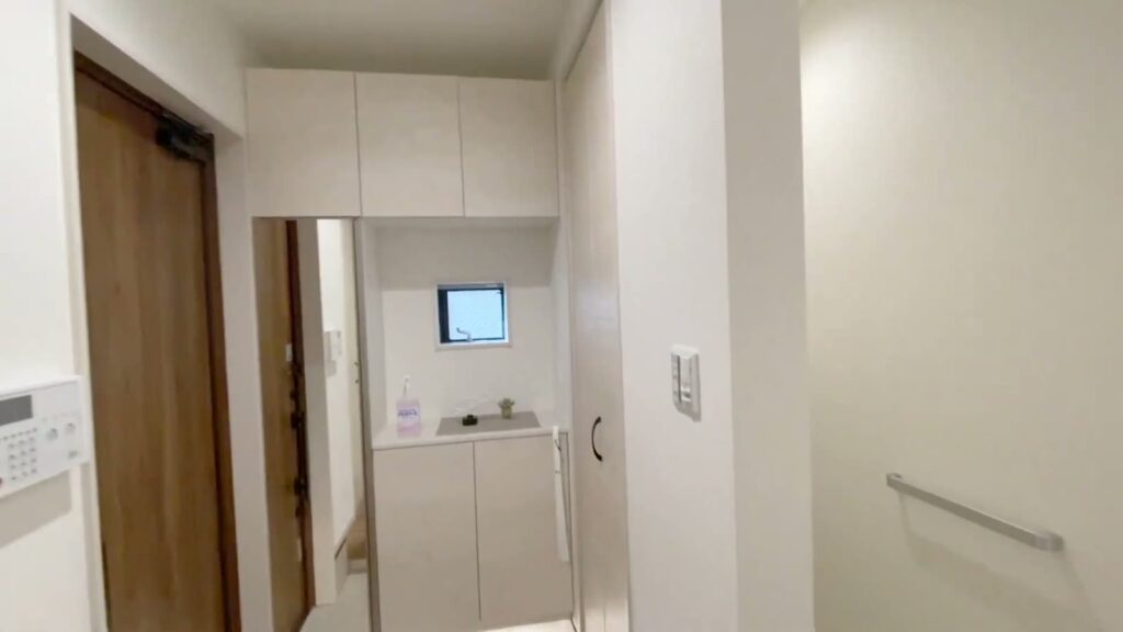 ルミナフォート寝屋川 池田2号地 3LDKの玄関ホール