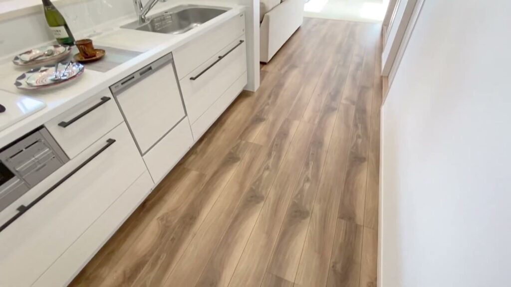ルミナフォート寝屋川 池田2号地 3LDKのキッチンの全体
