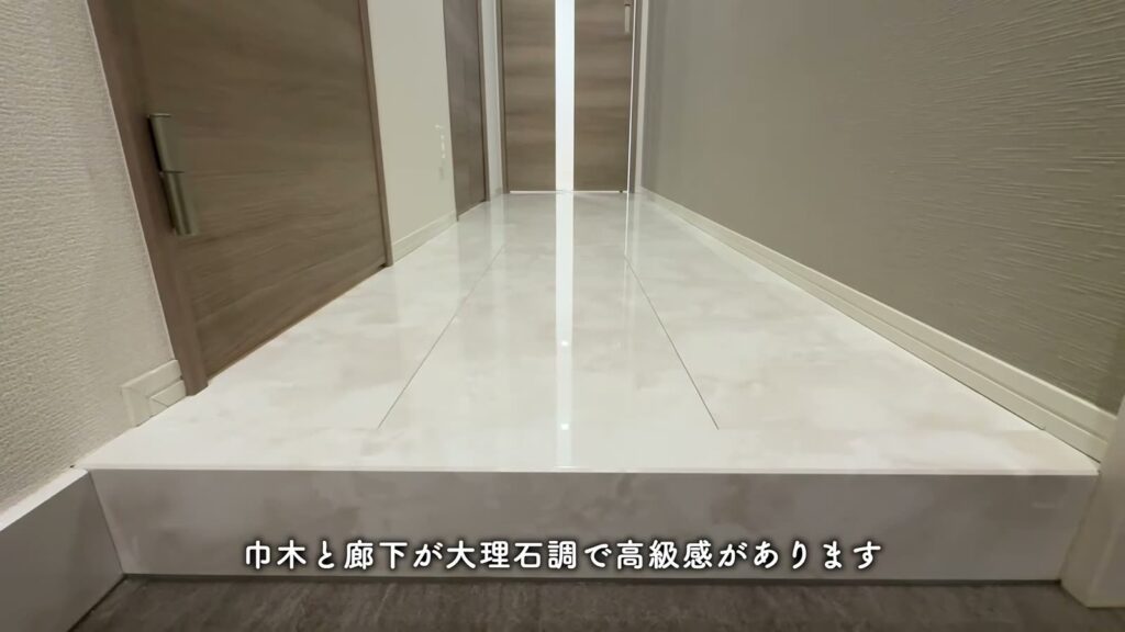 オリーブ東雲本町 ワンルームの廊下