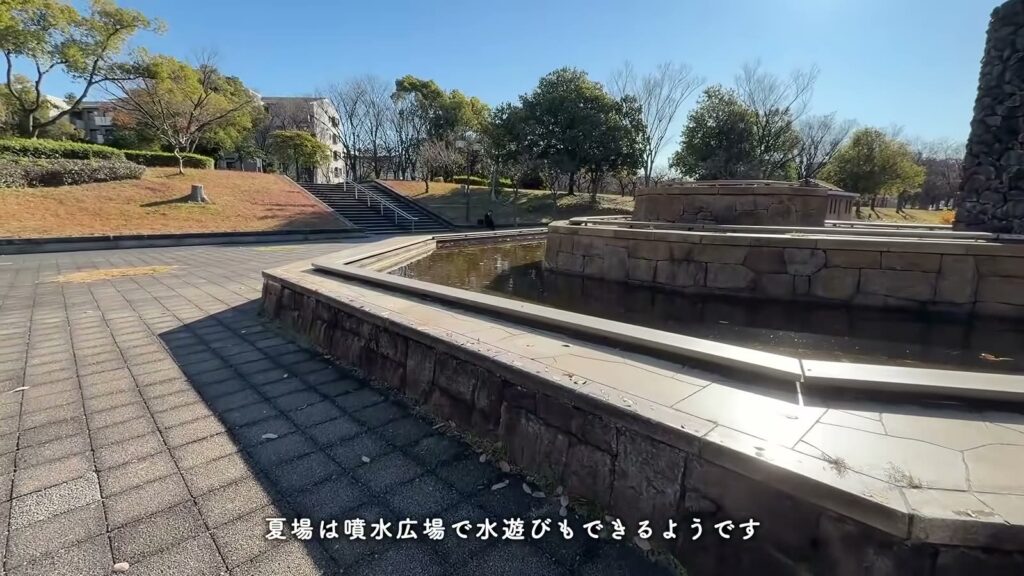神宮東パークハイツ 3LDKの噴水広場