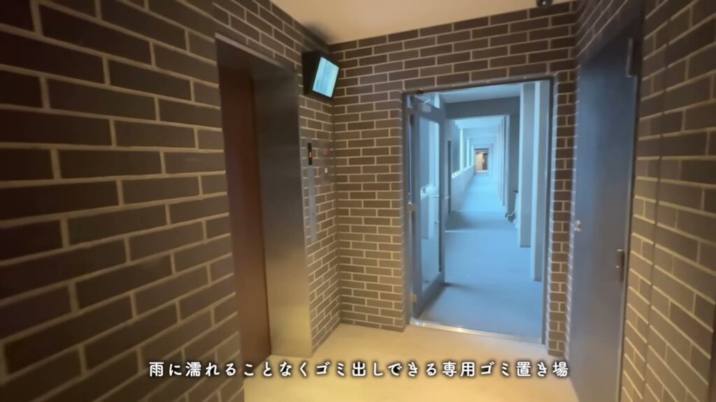RJRプレシア別府駅前 4LDKのゴミ置き場へ