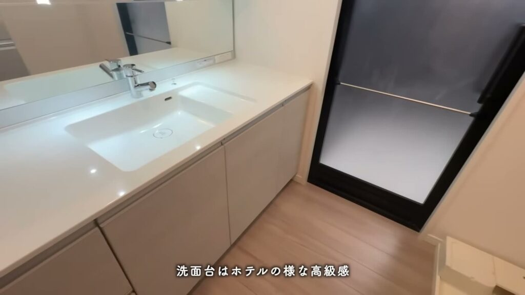 RJRプレシア別府駅前 4LDKの洗面台