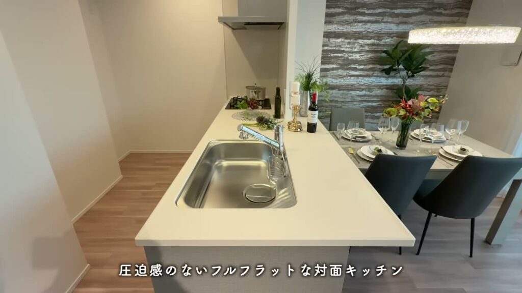 レ・ジェイド南港 3LDKの対面キッチン
