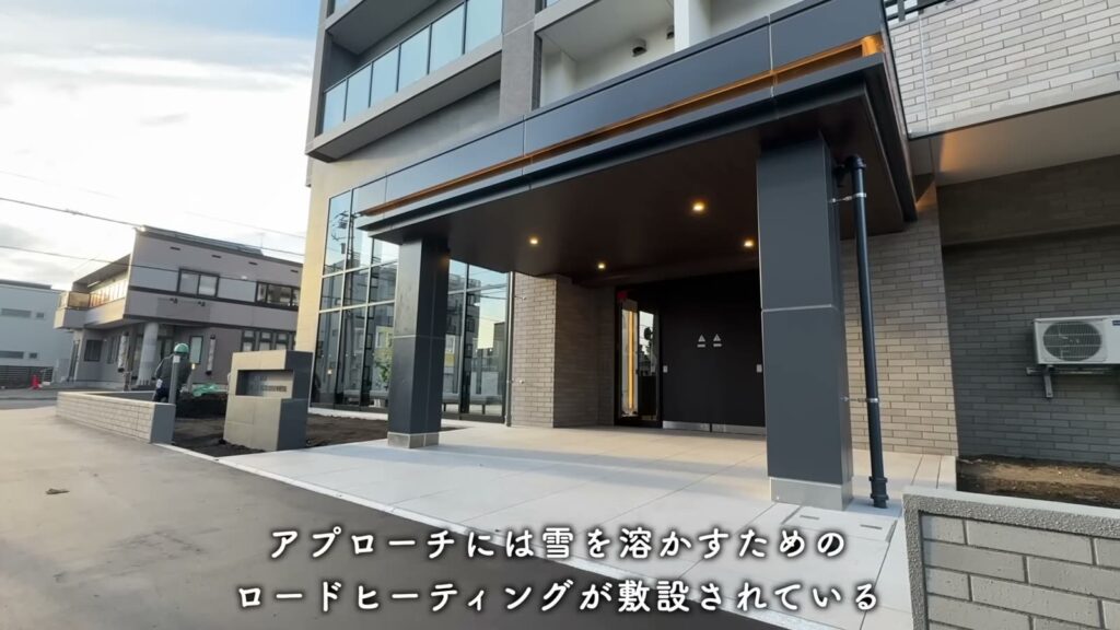クリーンリバーフィネス元町プレセア 3LDKのエントランスのアプローチ