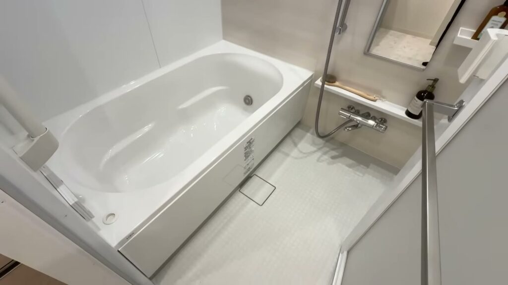 クリーンリバーフィネス元町プレセア 3LDKの浴室