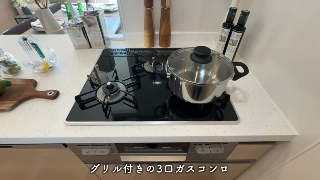 クリーンリバーフィネス元町プレセア 3LDKの3口ガスコンロ