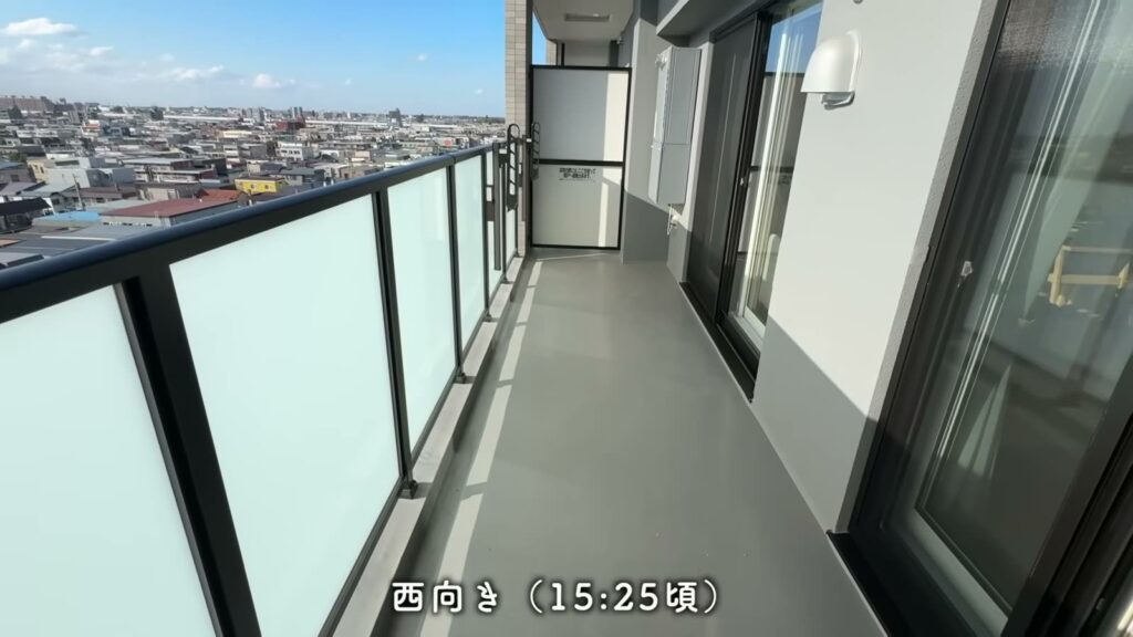 クリーンリバーフィネス元町プレセア 3LDKのベランダ