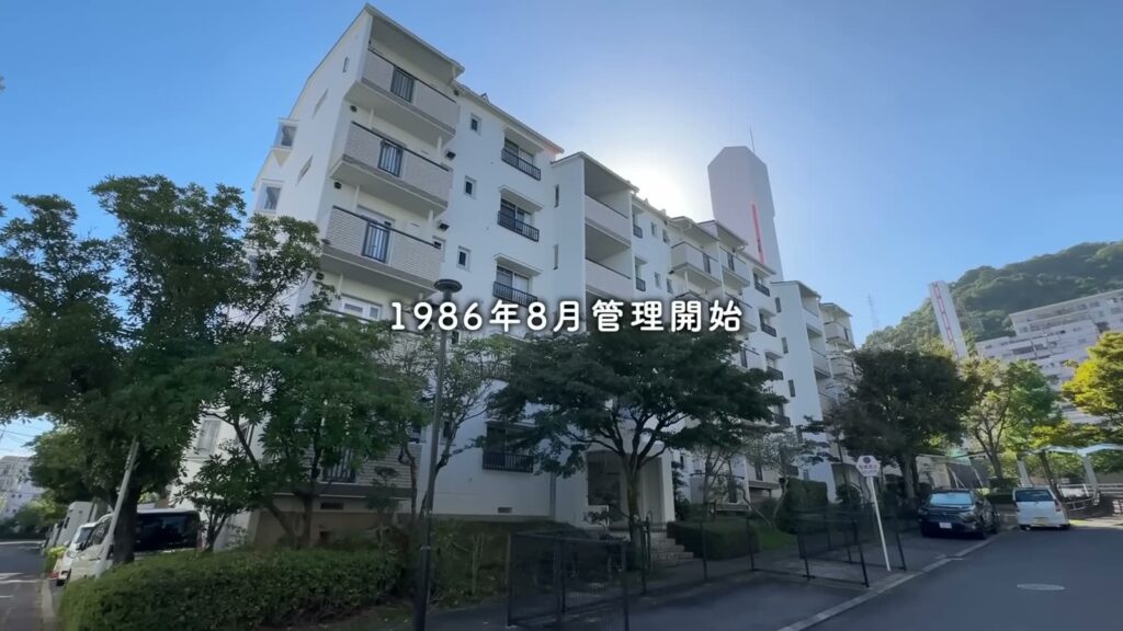 鈴が峰第六 3LDKの住棟の外観