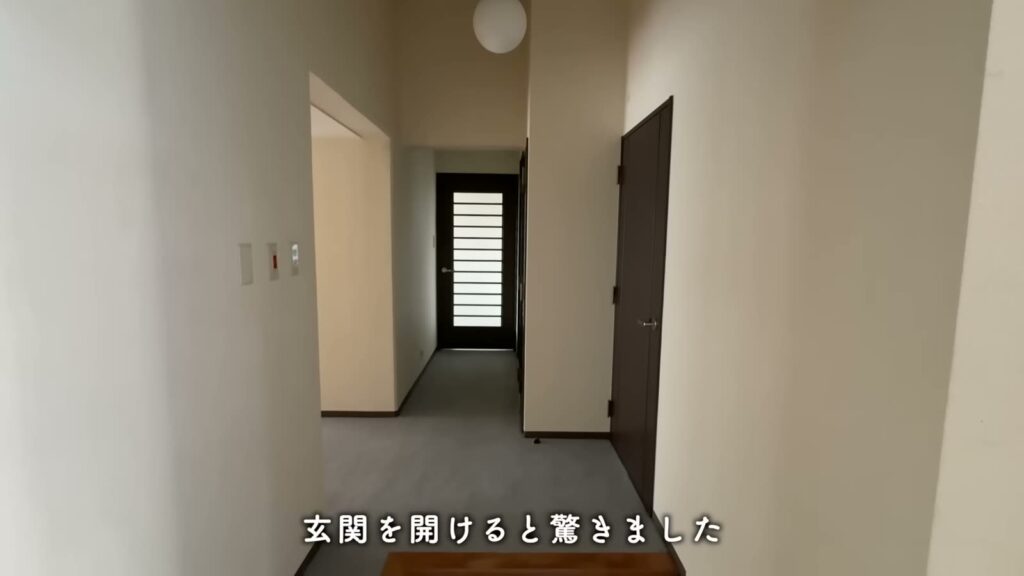 鈴が峰第六 3LDKの玄関ホール