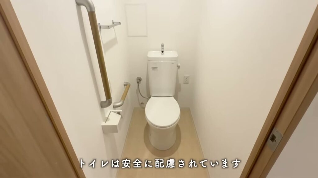 コンフォール松原 3LDKのトイレ