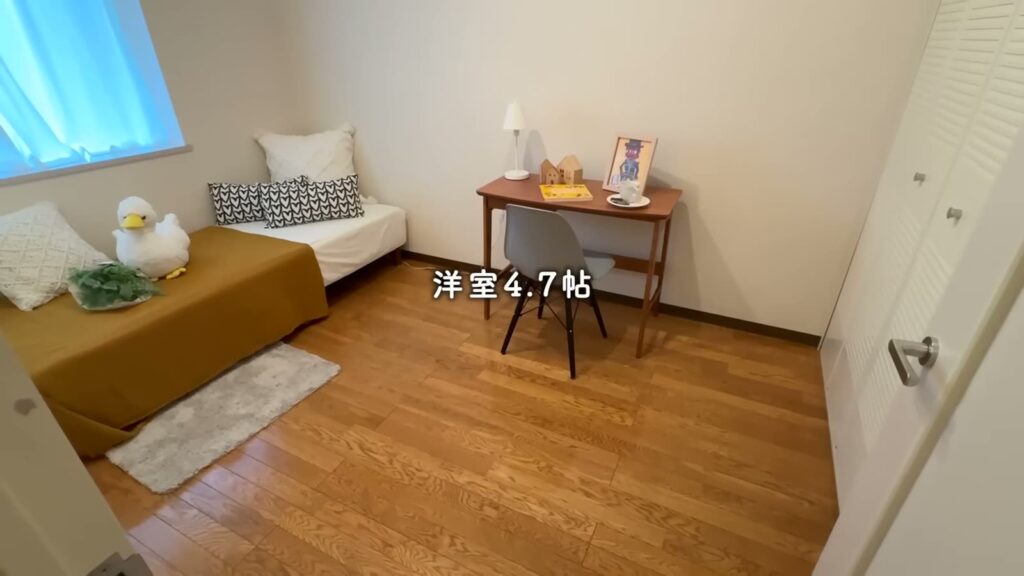 アーバンラフレ小幡 3LDKの洋室4.7帖