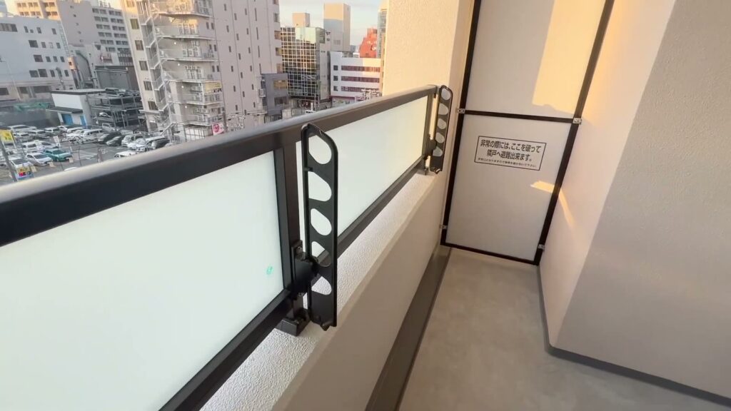 RJRプレシア江坂駅前 1Kのバルコニー全体
