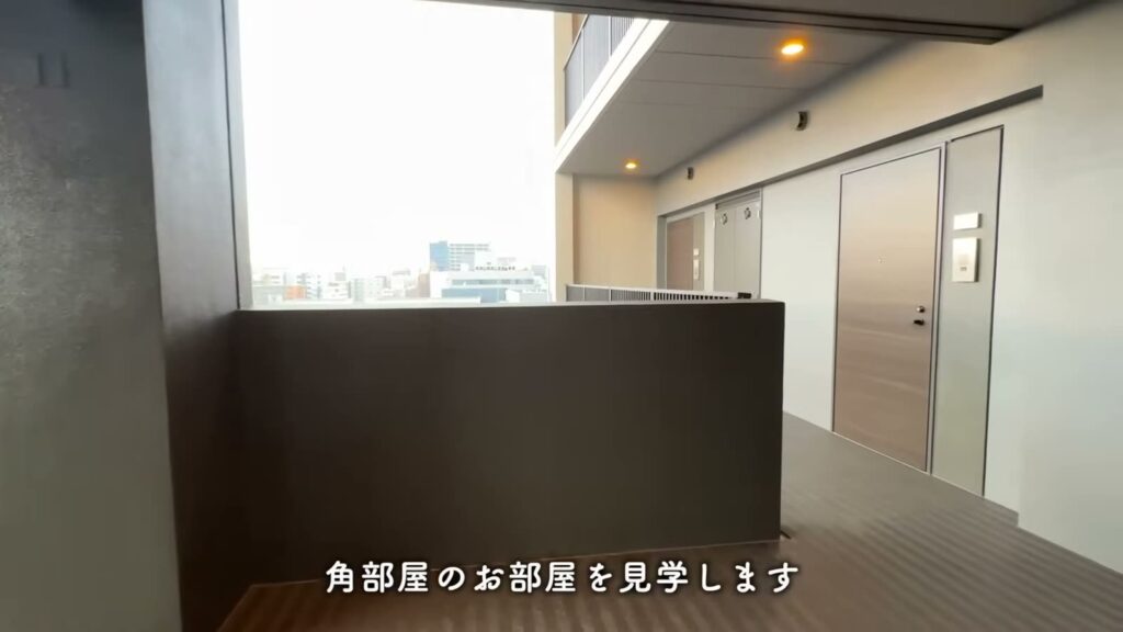 プレシア高砂 1LDKの共用廊下